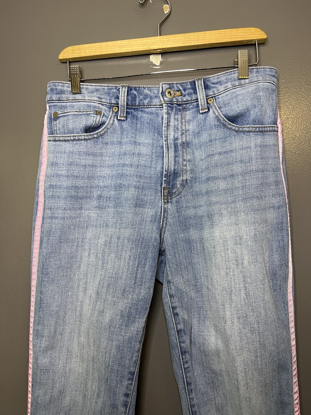 Talbots Modern Ankle Jeans Womens 8 Medium Wash Blue Pink Side Stripe Denim